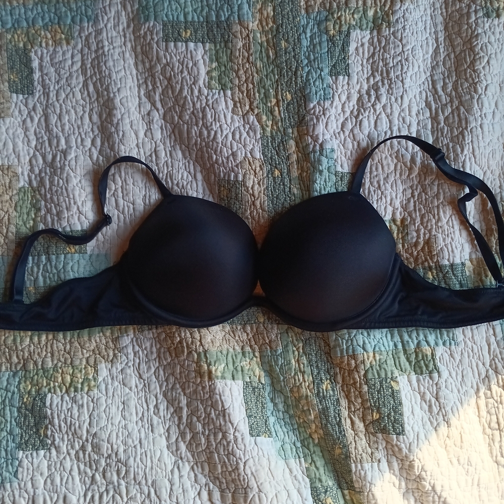 VICTORIA'S SECRET PINK Push Up Bra Size  34B